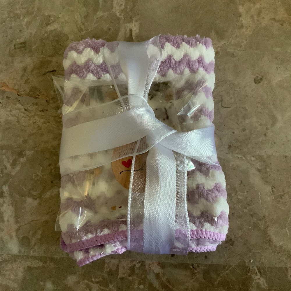 Handmade Peach Tea  Ginger Soap & Washcloth